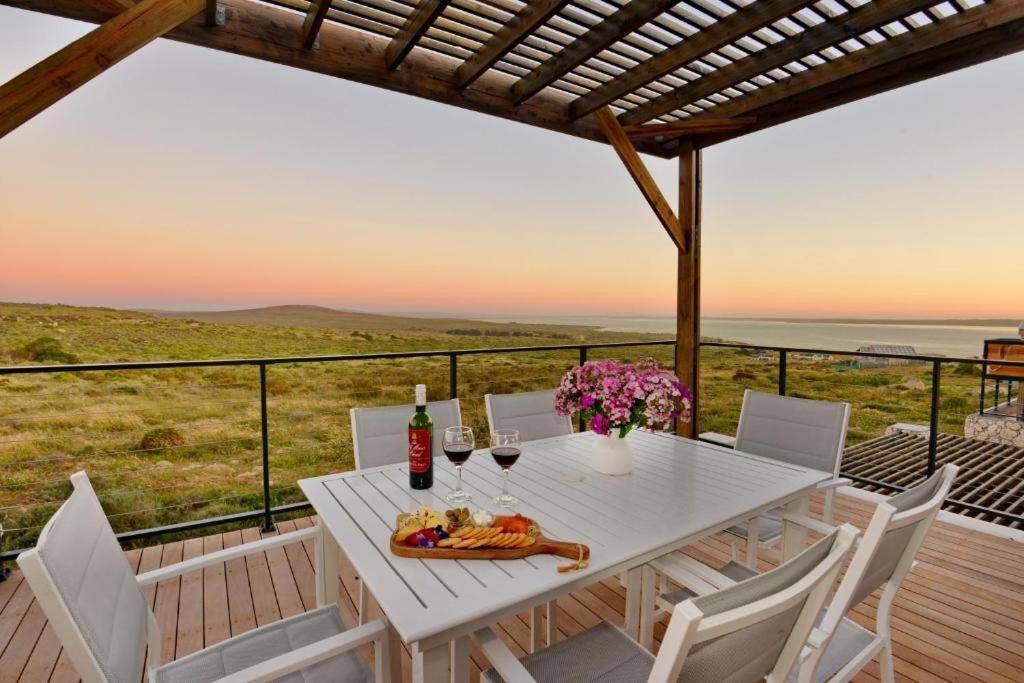 The Shark Bay Villas Langebaan Esterno foto