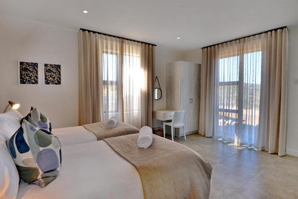 The Shark Bay Villas Langebaan Esterno foto