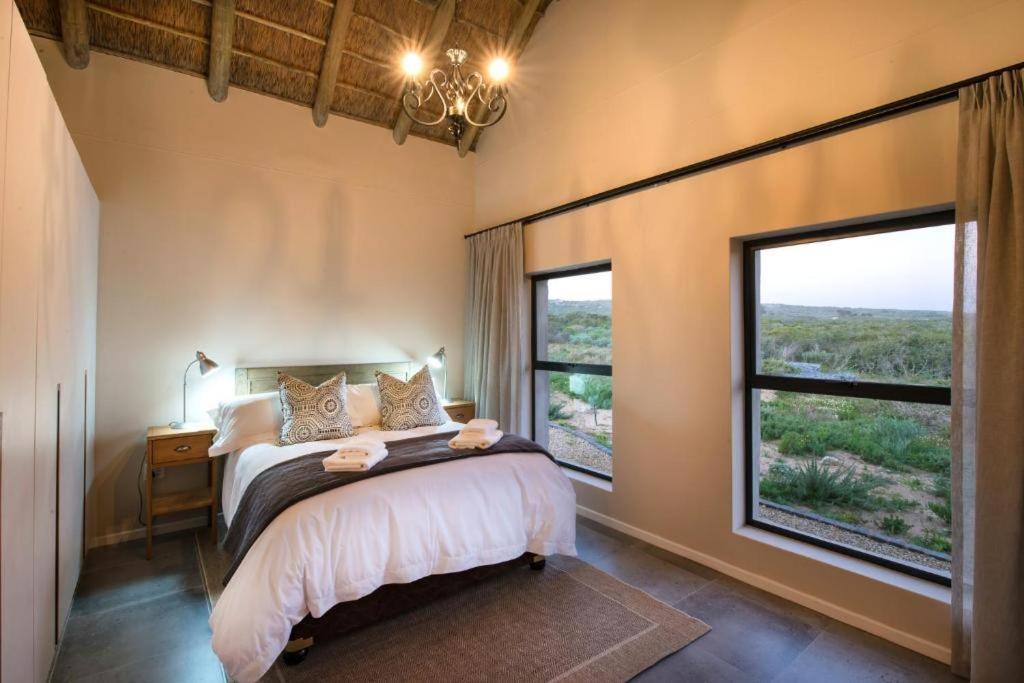 The Shark Bay Villas Langebaan Esterno foto