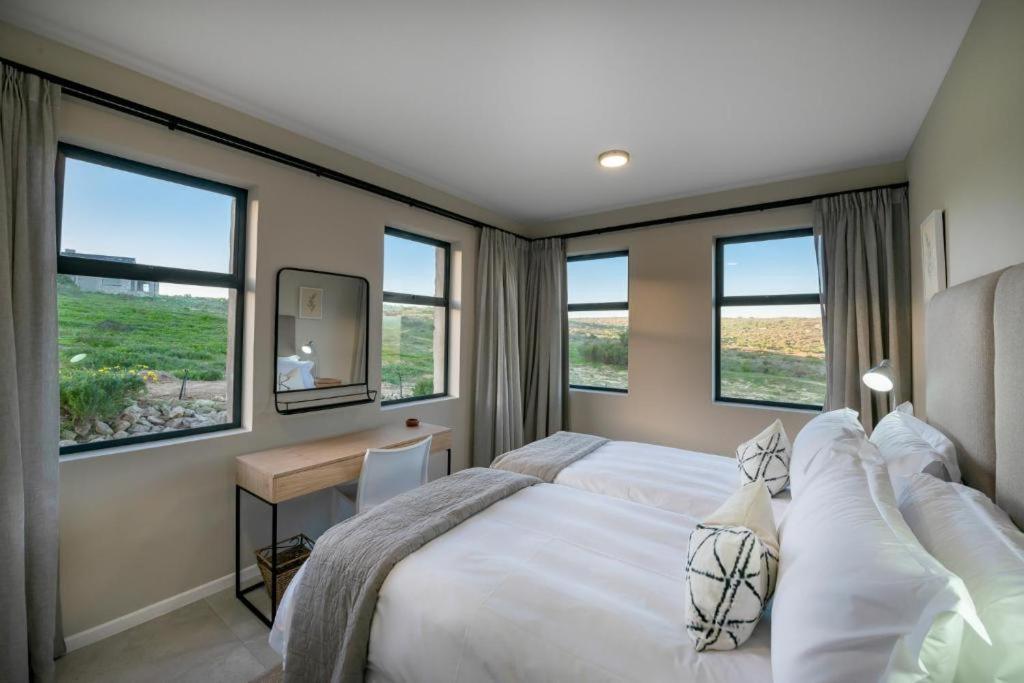 The Shark Bay Villas Langebaan Esterno foto
